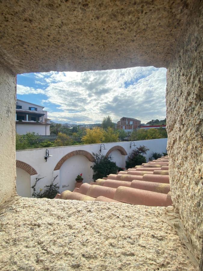 Locanda Tipica Sa Corte Oliena Exterior photo
